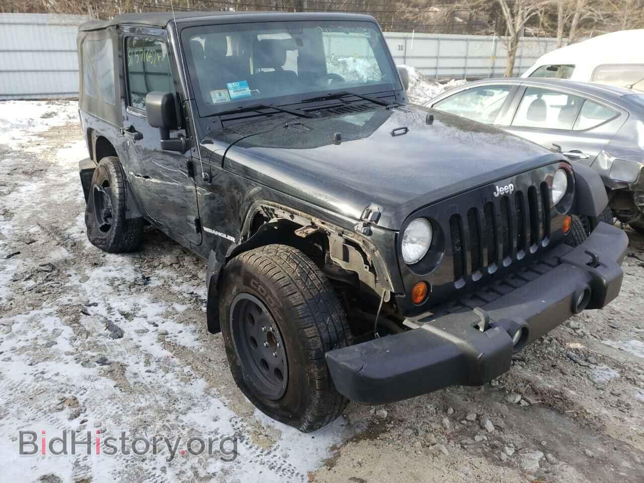 Photo 1J4AA2D1XBL513736 - JEEP WRANGLER 2011