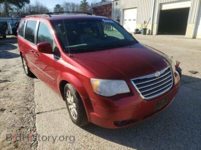 2008 Chrysler MINIVAN TWN & Ctry, красный — VIN 2A8HR54P88R143625, Copart