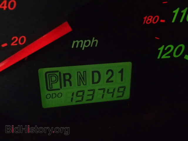 2002 MAZDA TRIBUTE - VIN: 4F2CU08162KM63704 - Фото 8
