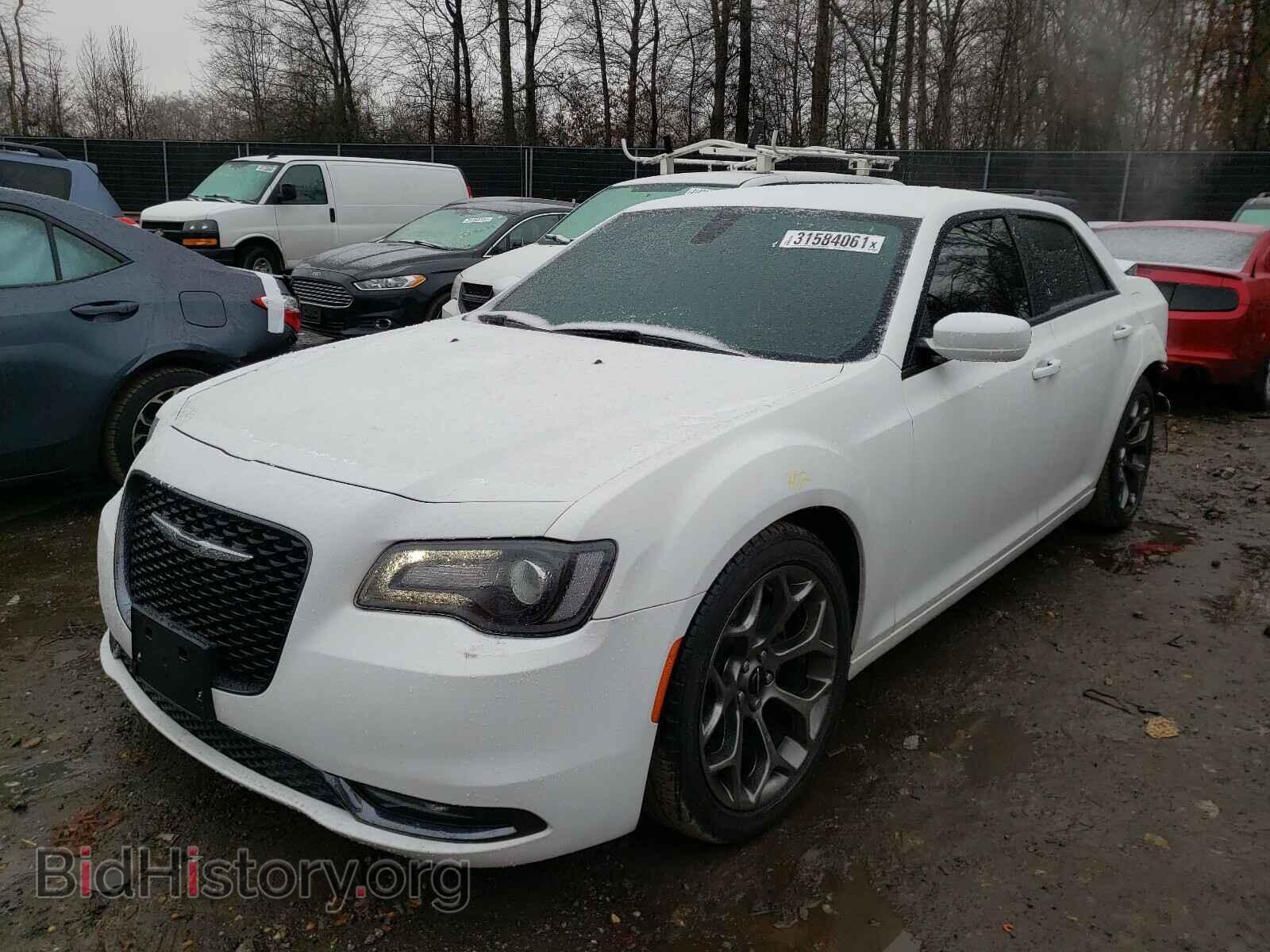 2018 CHRYSLER 300 - VIN: 2C3CCABG7JH313889 - Фото 2