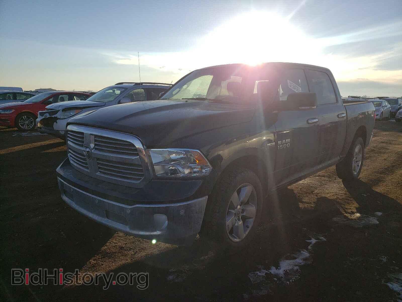 2017 RAM 1500 - VIN: 3C6RR7LT2HG511753 - Photo 2