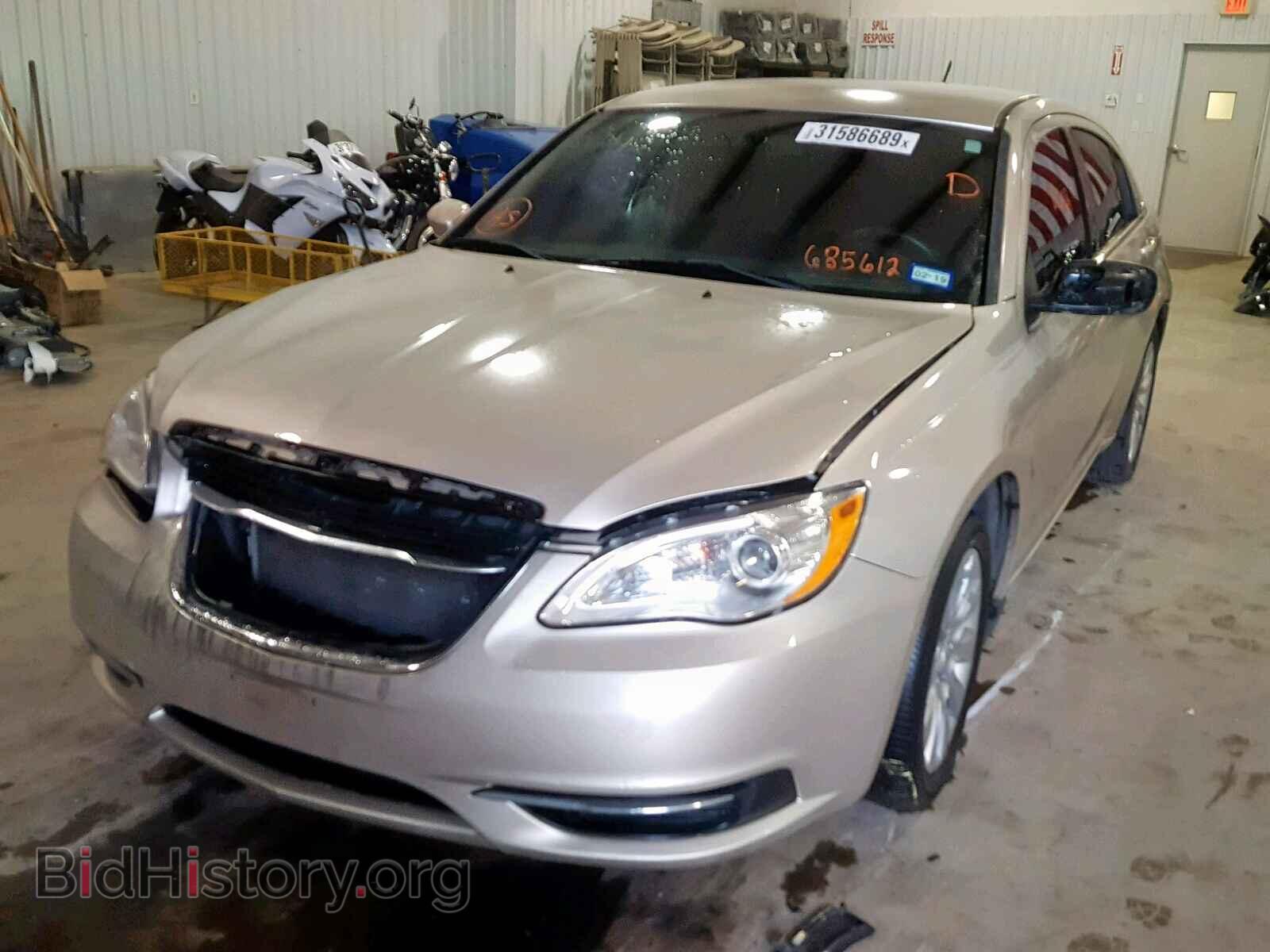2013 CHRYSLER 200 - VIN: 1C3CCBAB5DN685612 - Photo 2