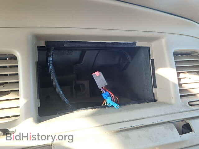 2008 FORD CROWN VIC - VIN: 2FAHP71VX8X136849 - Фото 9