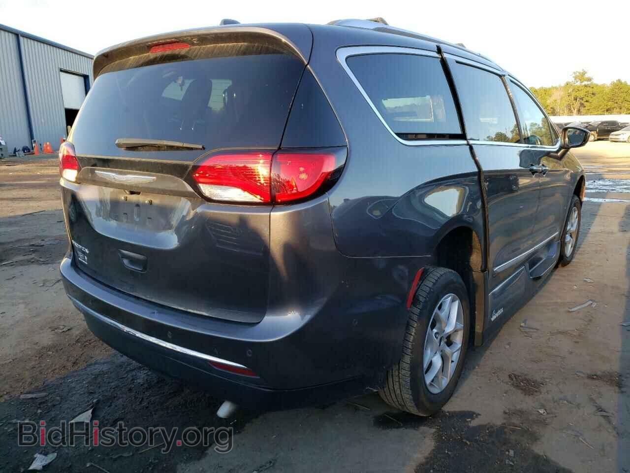 2017 CHRYSLER PACIFICA - VIN: 2C4RC1EG9HR720778 - Фото 4