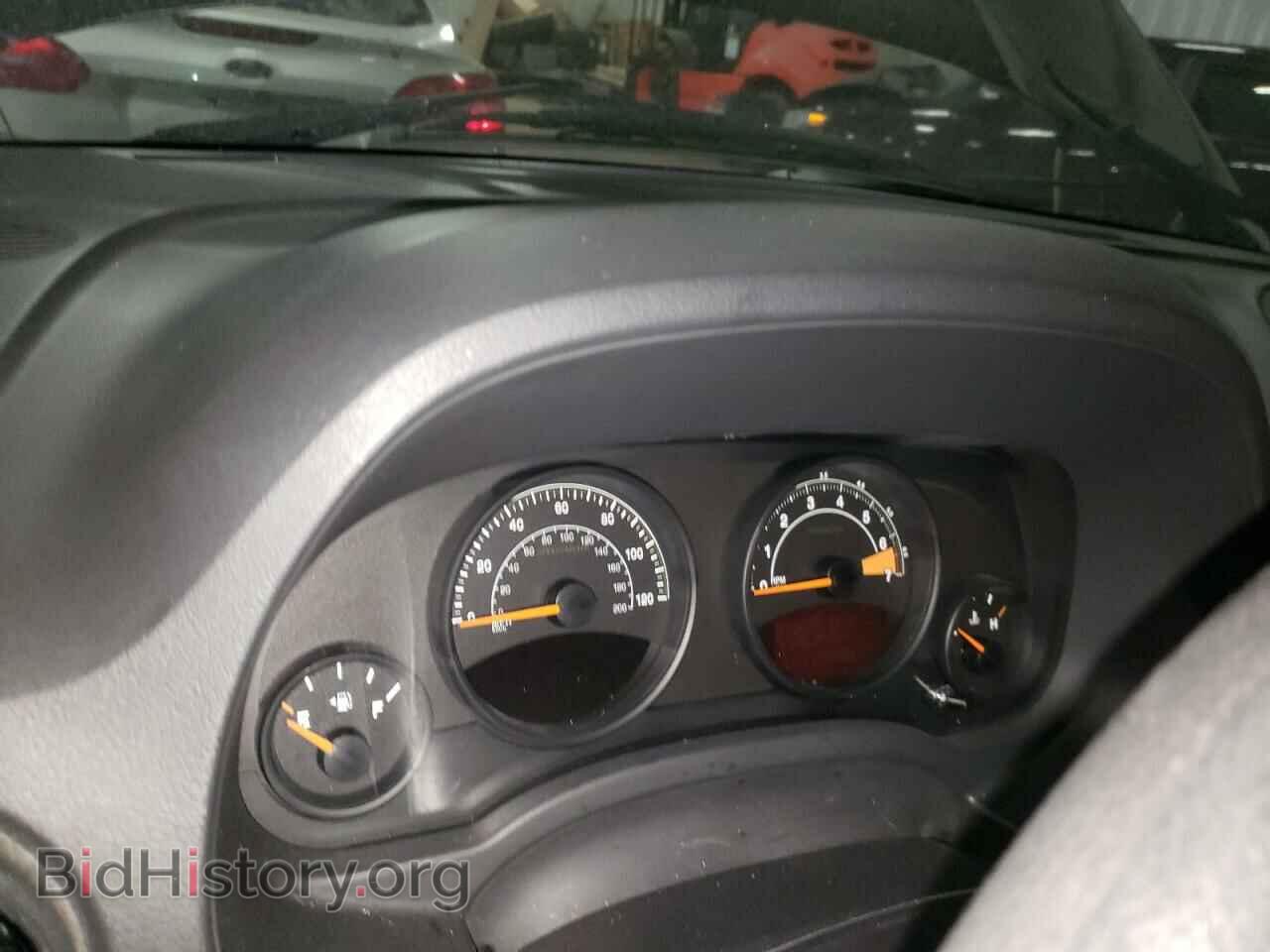 2014 JEEP COMPASS - VIN: 1C4NJDBB2ED598424 - Фото 8