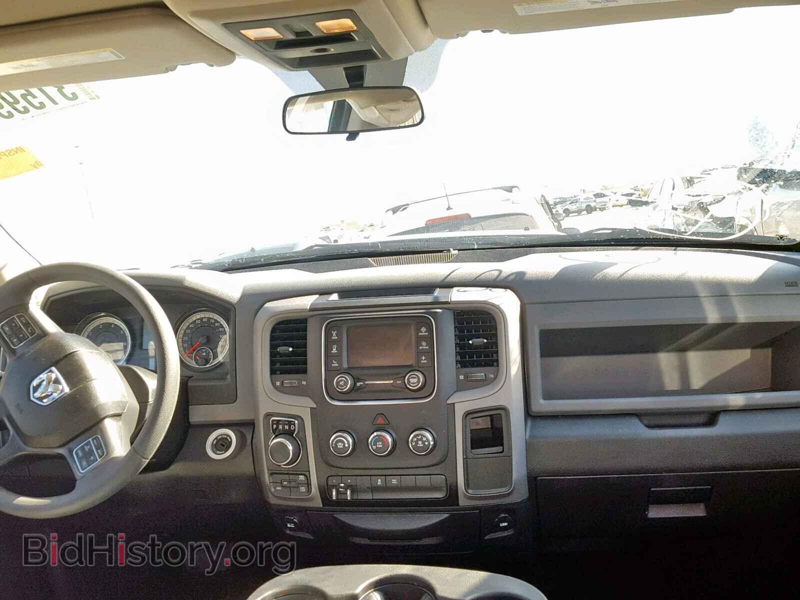 2018 RAM 1500 ST - VIN: 1C6RR7FG9JS345809 - Фото 9