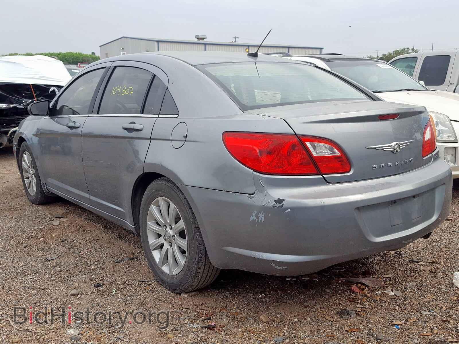 2010 CHRYSLER SEBRING - VIN: 1C3CC5FB9AN207005 - Фото 3