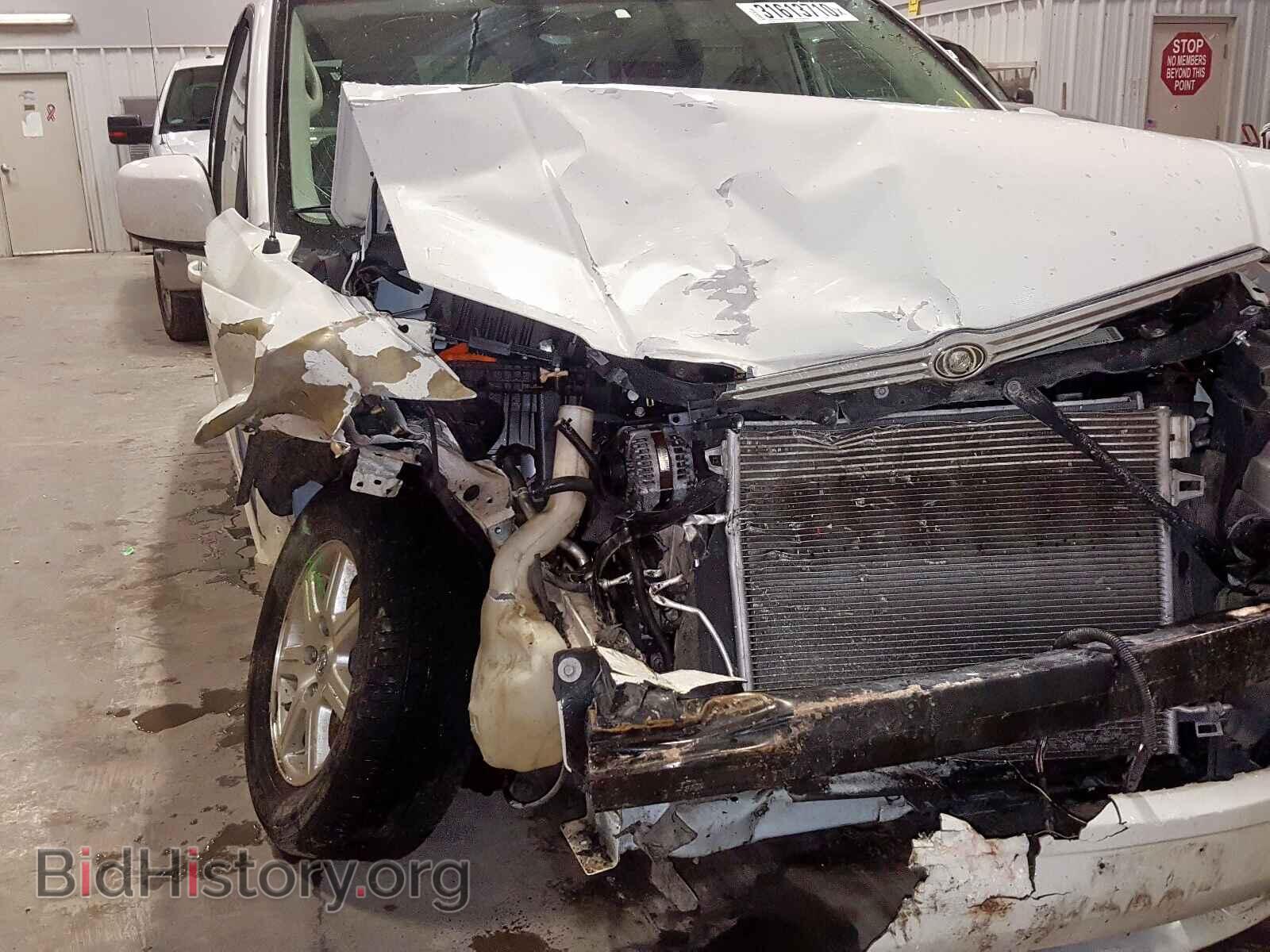 2009 CHRYSLER TOWN & COU - VIN: 2A8HR54159R572010 - Фото 9