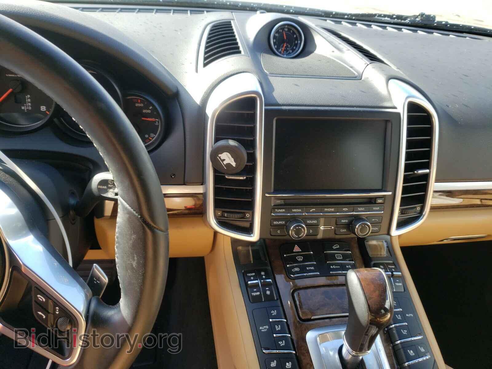 2016 PORSCHE CAYENNE - VIN: WP1AA2A20GKA12711 - Фото 9