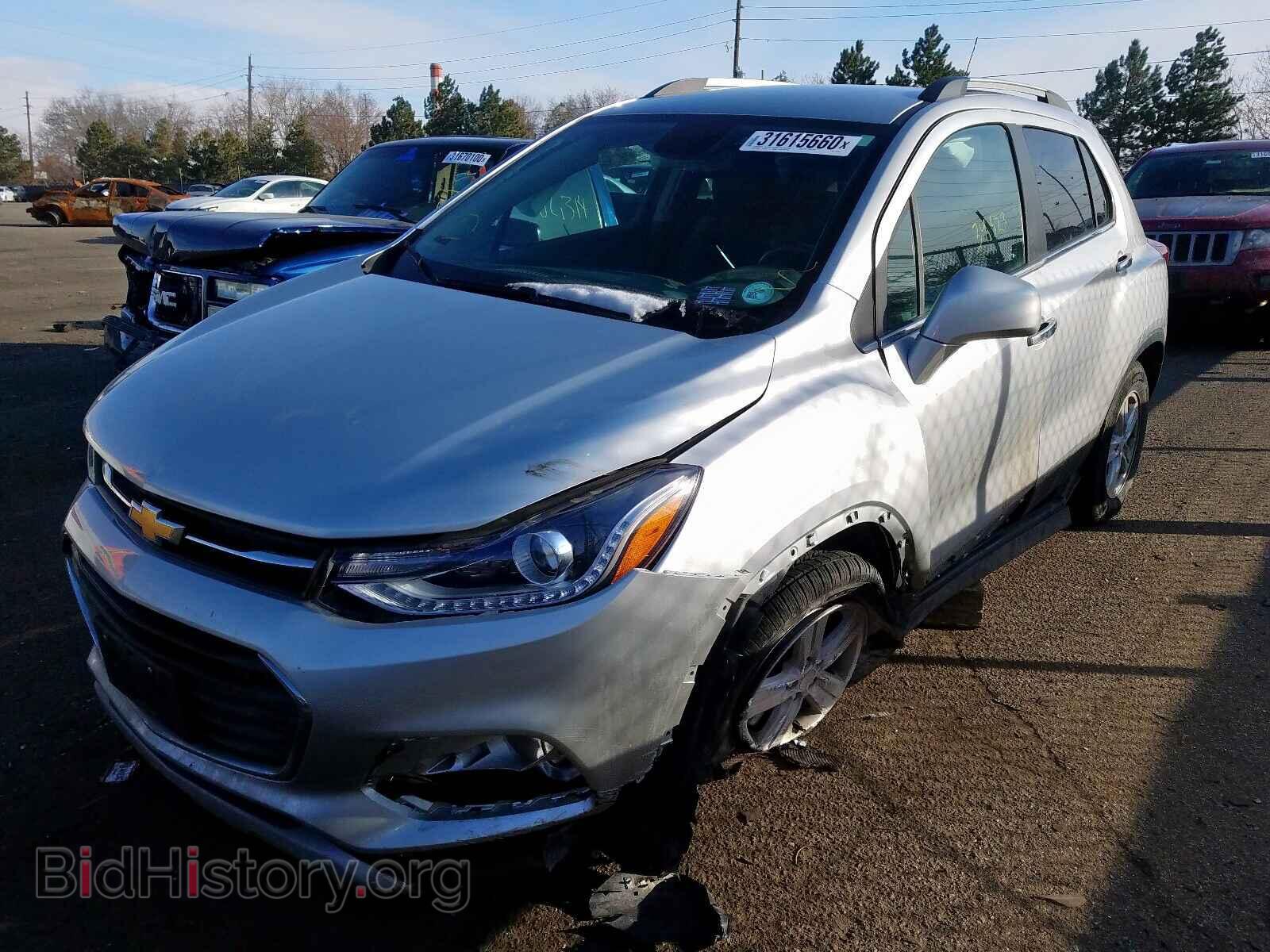 2017 CHEVROLET TRAX - VIN: 3GNCJPSB1HL200344 - Фото 2