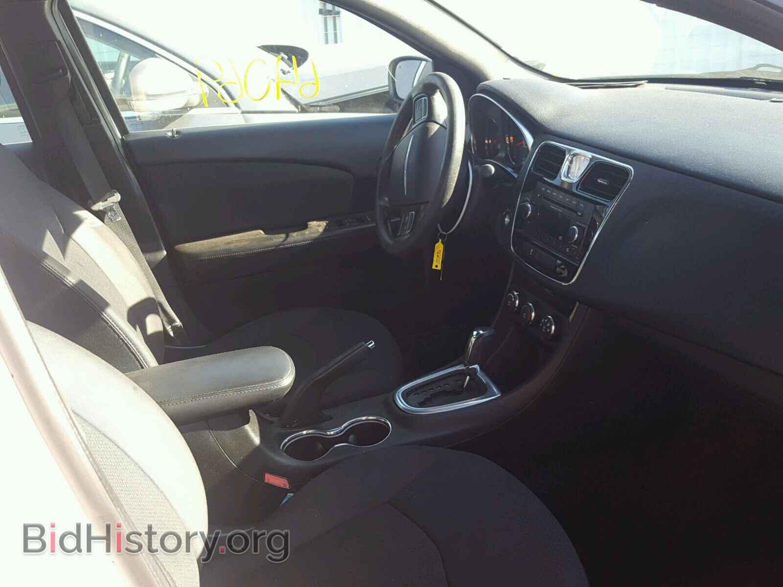 2012 CHRYSLER 200 - VIN: 1C3CCBAB4CN223931 - Фото 5