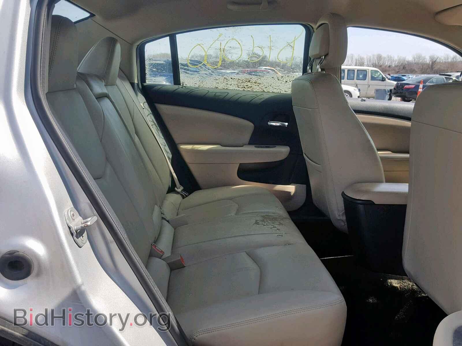 2011 CHRYSLER 200 - VIN: 1C3BC2FG2BN503720 - Photo 6