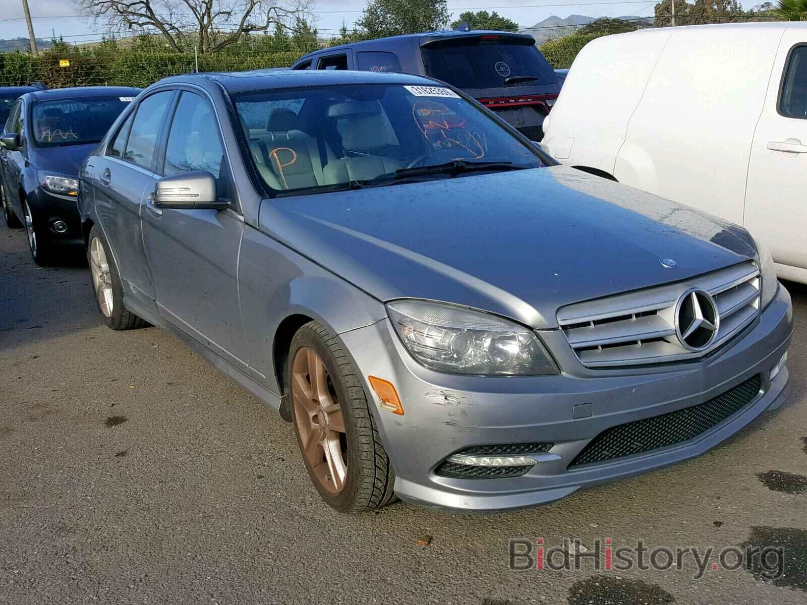 Photo WDDGF5EB1BR160476 - MERCEDES-BENZ C CLASS 2011