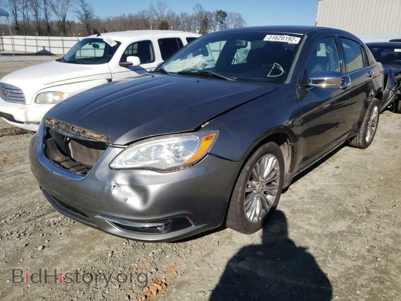 2012 CHRYSLER 200 - VIN: 1C3CCBCB3CN257470 - Фото 2