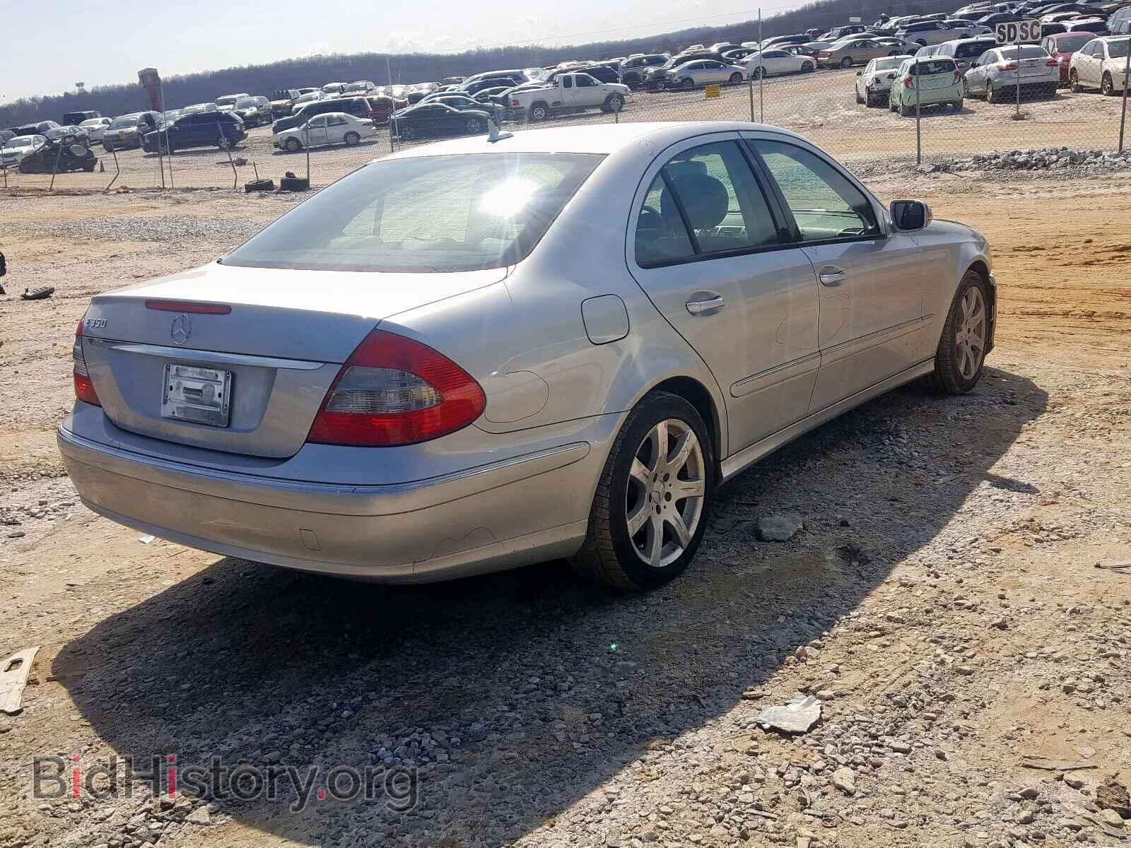 2007 MERCEDES-BENZ E CLASS - VIN: WDBUF56X77B062140 - Photo 4