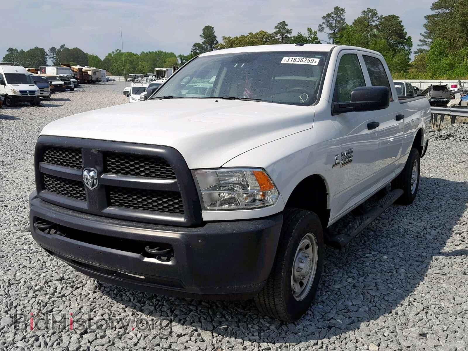 2016 RAM 2500 ST - VIN: 3C6UR5CL8GG323235 - Фото 2