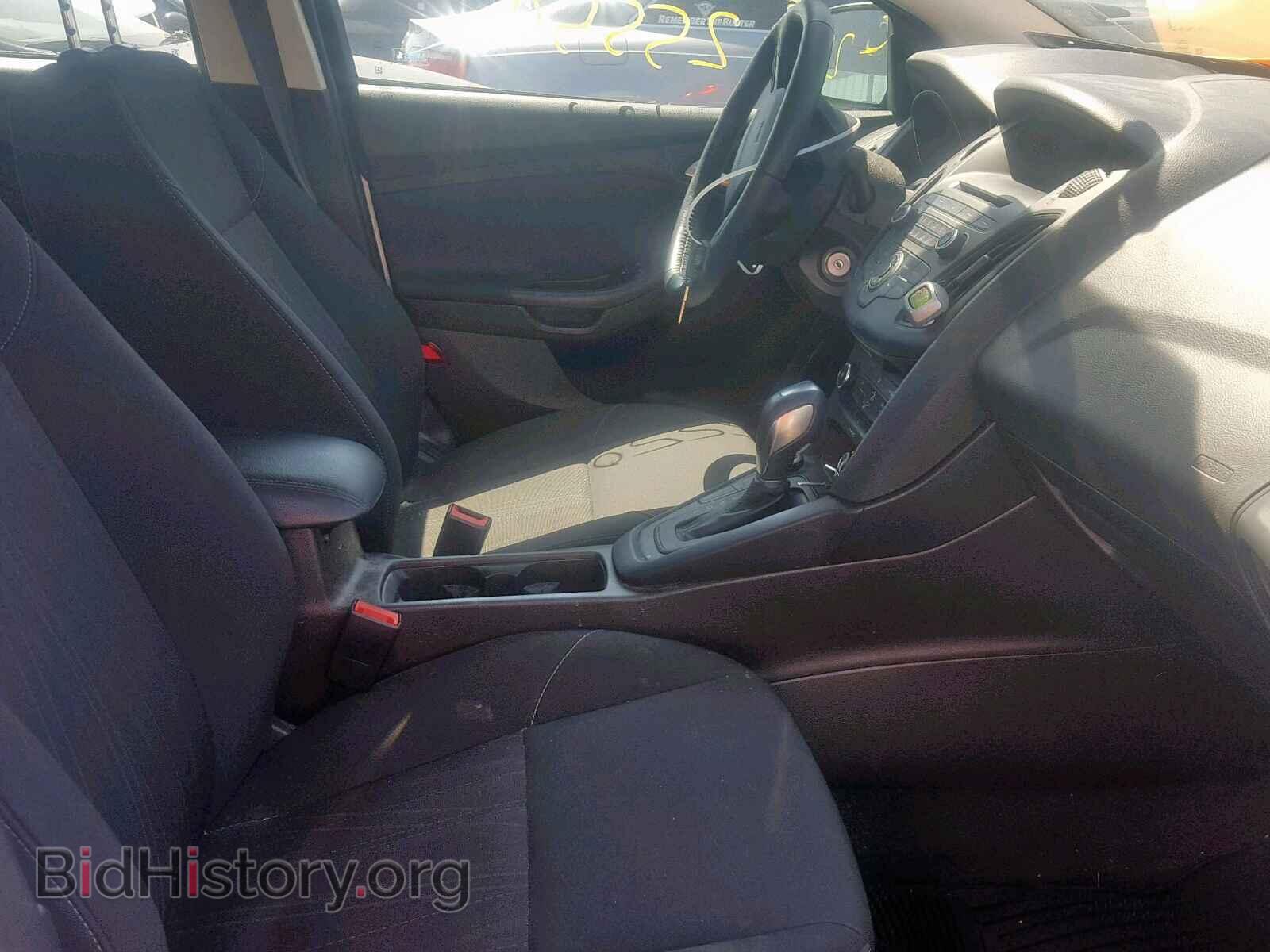 2016 FORD FOCUS SE - VIN: 1FADP3F2XGL306046 - Фото 5