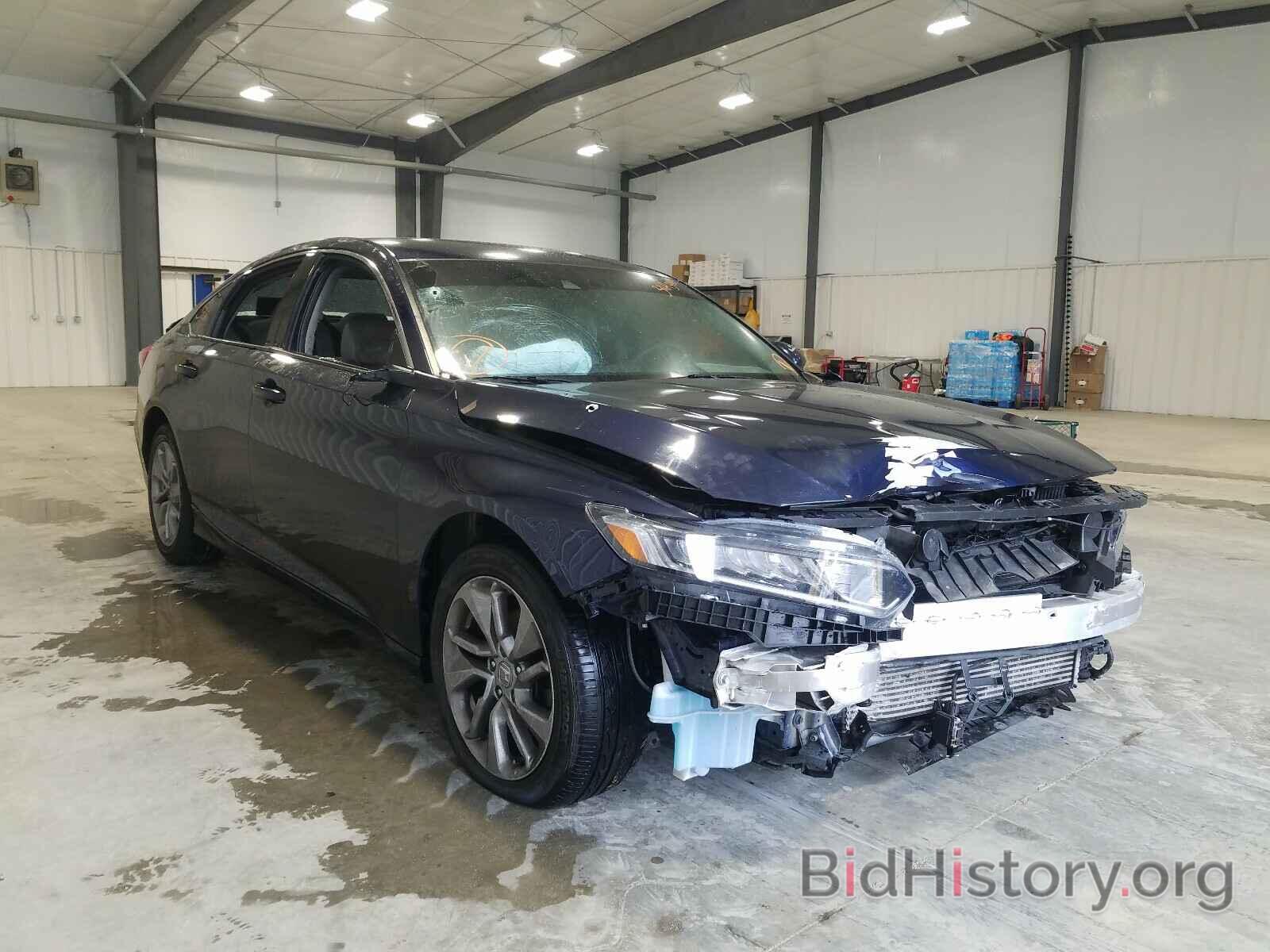 Photo 1HGCV1F1XJA028924 - HONDA ACCORD 2018