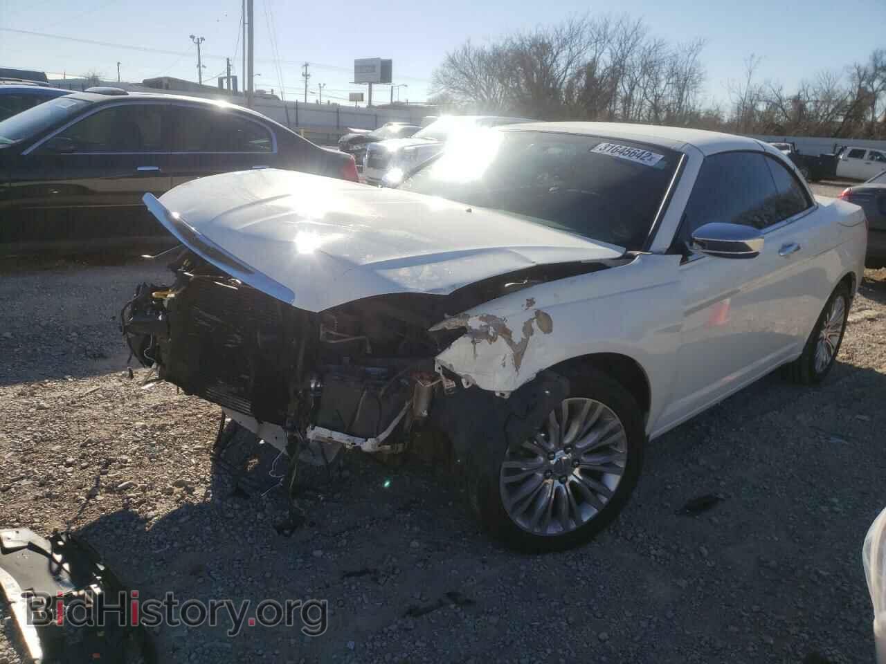 2011 CHRYSLER 200 - VIN: 1C3BC7EG1BN529921 - Фото 2