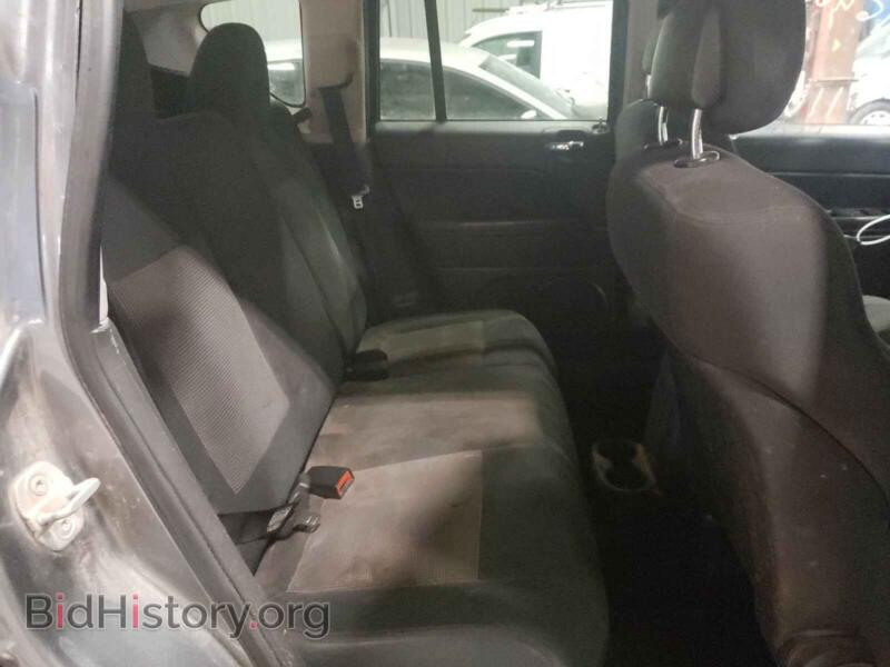 2012 Jeep COMPASS (VIN 1C4NJDBB0CD691407) — photo 6 of 10