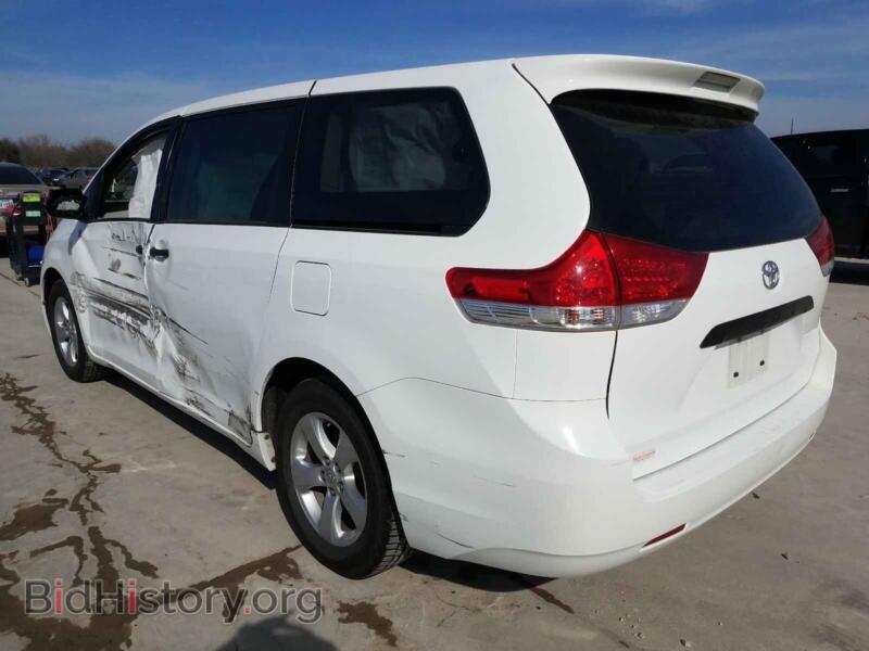 2013 Toyota SIENNA (VIN 5TDZK3DC8DS336442) — фото 3 из 10