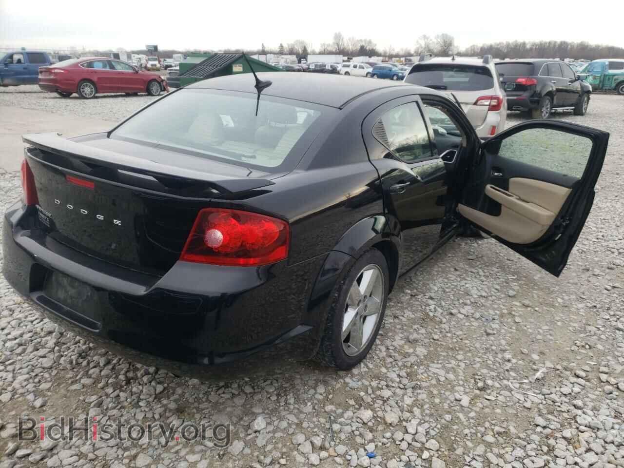 2011 DODGE AVENGER - VIN: 1B3BD2FG2BN620627 - Фото 4