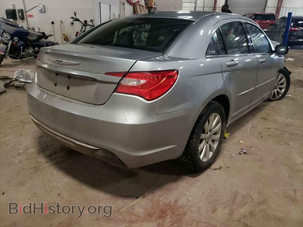 2013 CHRYSLER 200 - VIN: 1C3CCBBG9DN696378 - Фото 4