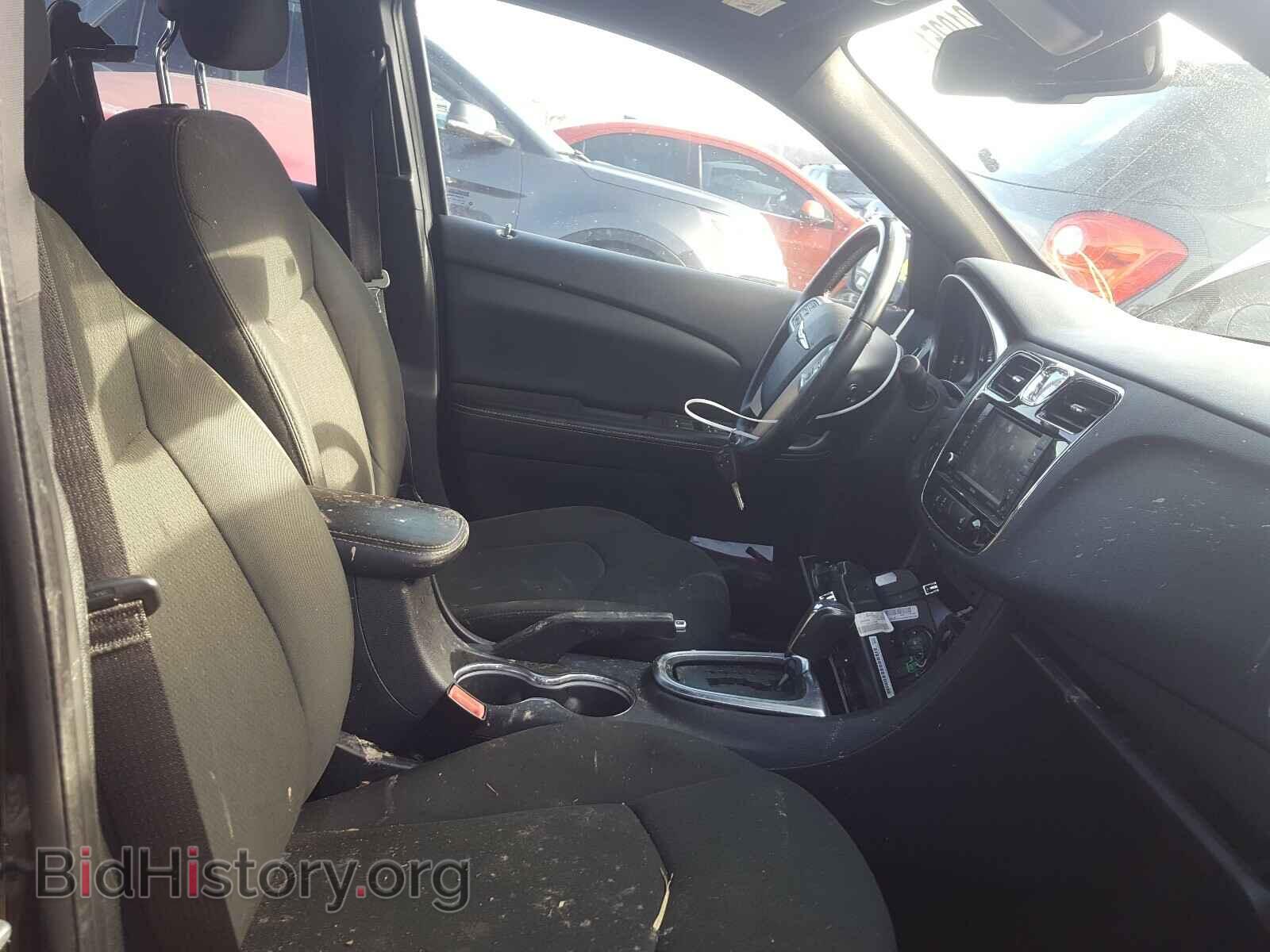 2016 CHRYSLER 200 - VIN: 1C3CCCAB2GN112841 - Photo 5