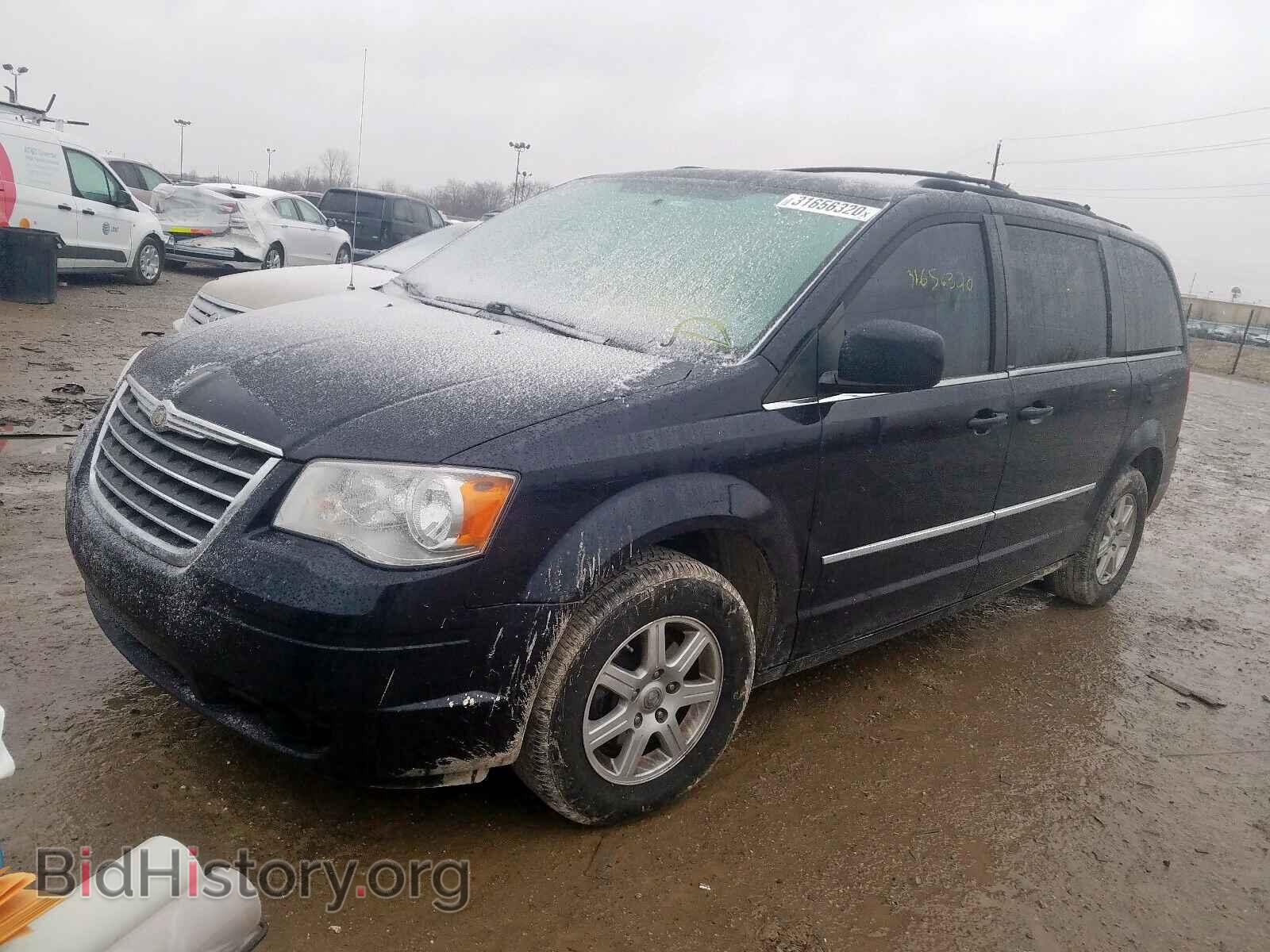2010 CHRYSLER MINIVAN - VIN: 2A4RR8D12AR495897 - Фото 2