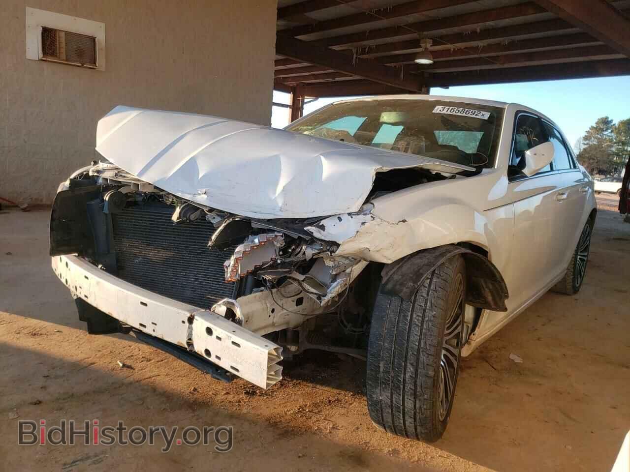 2013 CHRYSLER 300 - VIN: 2C3CCABG8DH564991 - Фото 2
