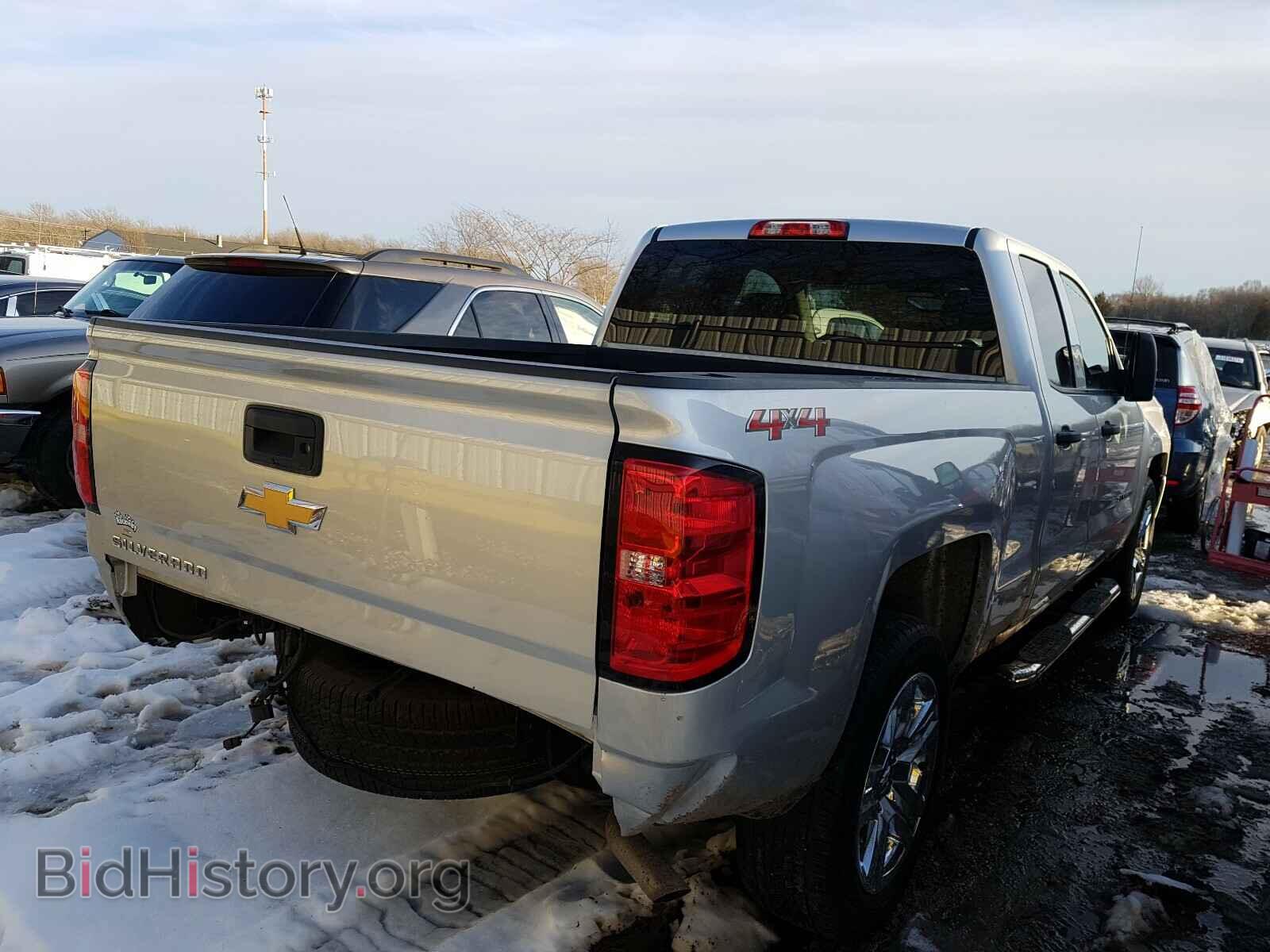 2018 CHEVROLET SILVERADO - VIN: 1GCVKPEC0JZ187779 - Фото 4