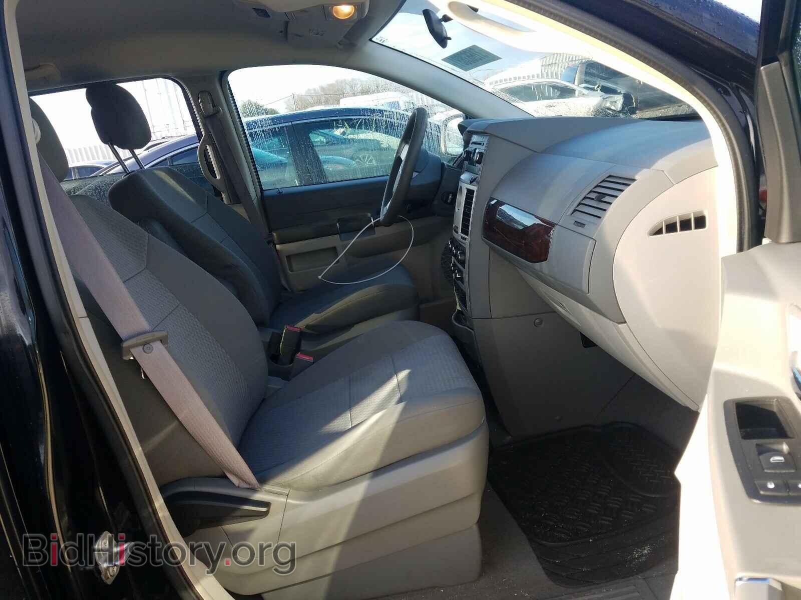 2010 CHRYSLER MINIVAN - VIN: 2A4RR4DEXAR188571 - Photo 5
