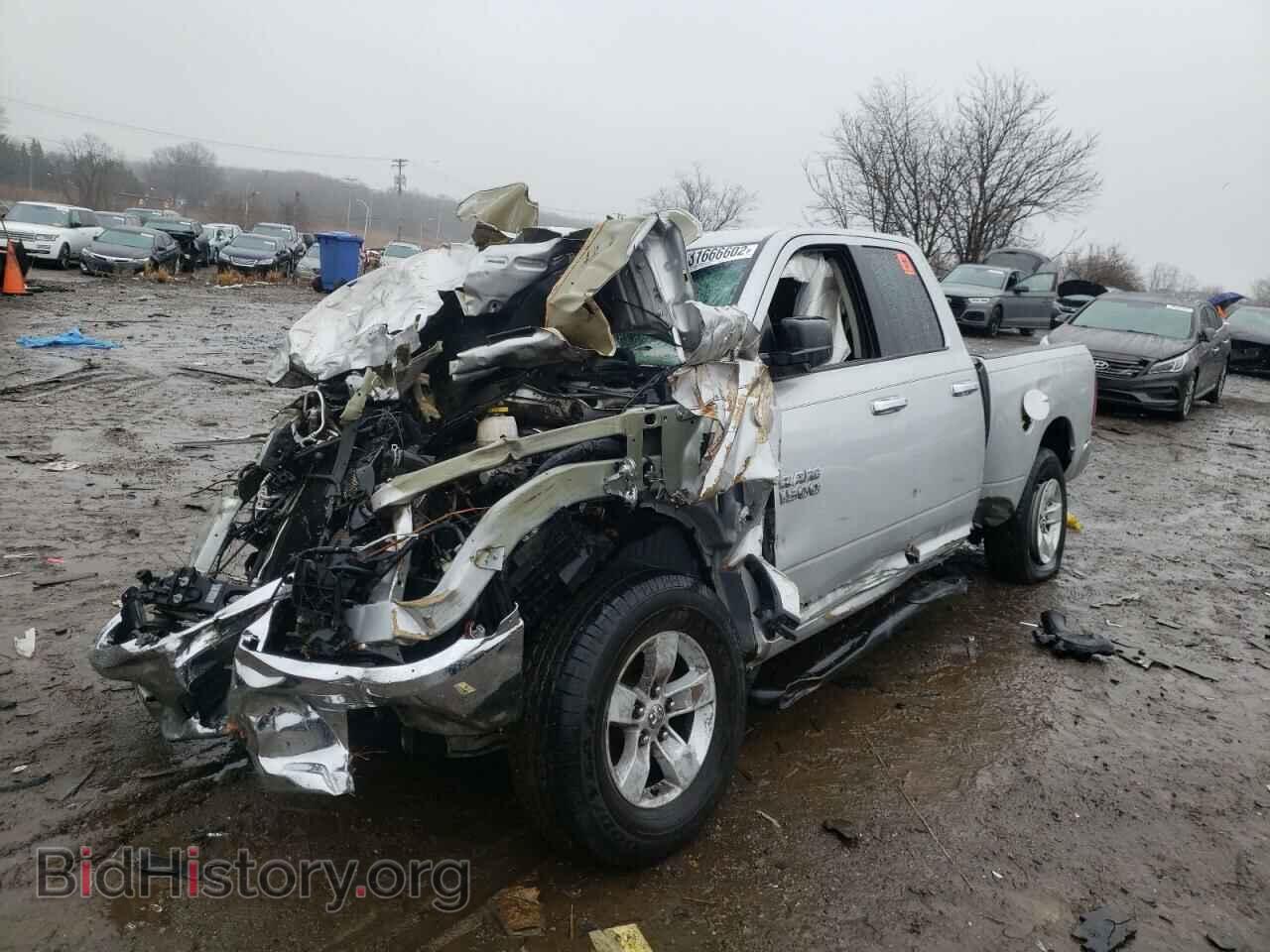2018 RAM 1500 - VIN: 1C6RR7GG2JS319132 - Фото 2