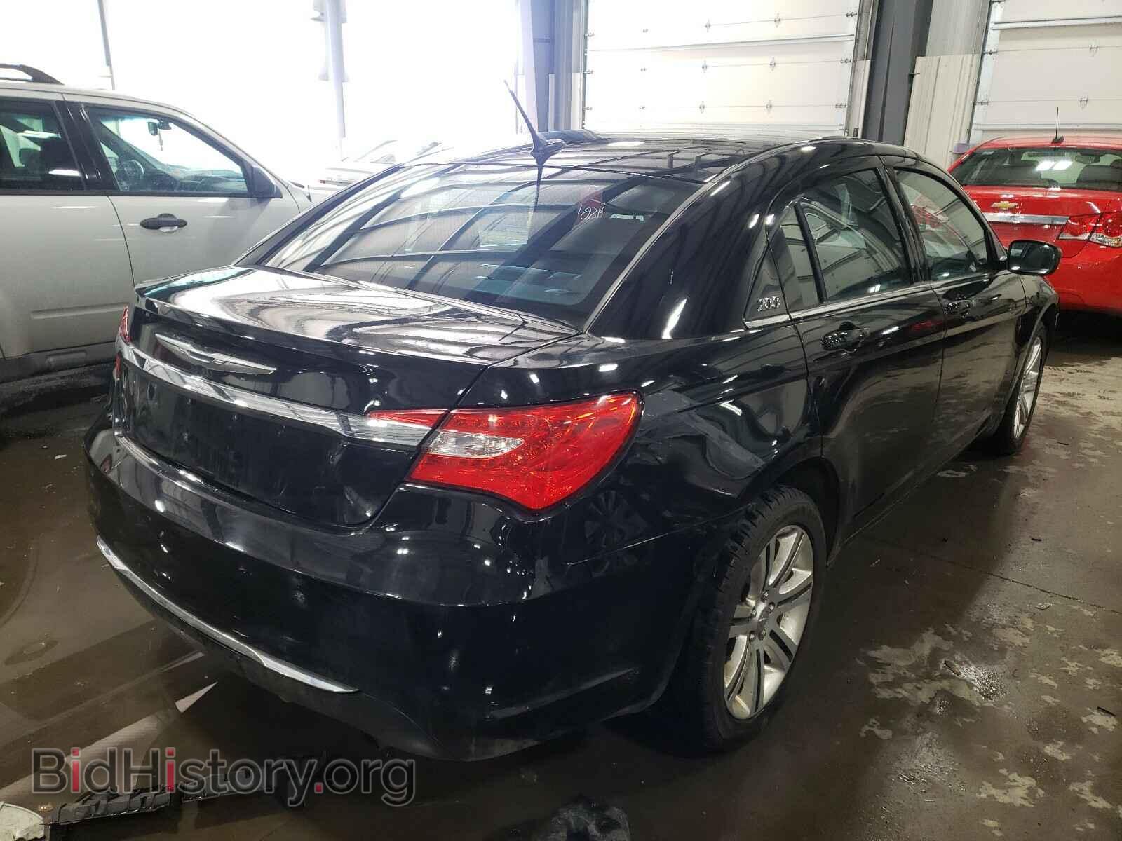 2013 CHRYSLER 200 - VIN: 1C3CCBBB4DN549728 - Фото 4