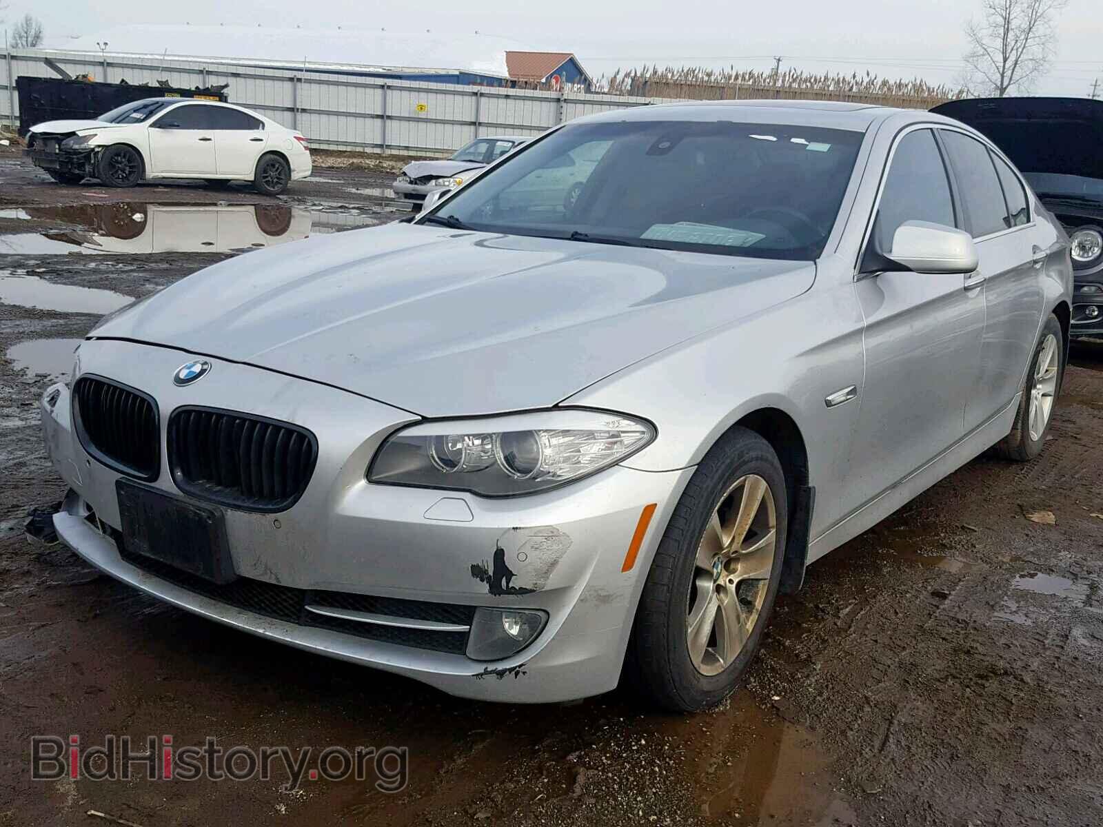 2011 BMW 5 SERIES - VIN: WBAFR1C56BC737747 - Фото 2