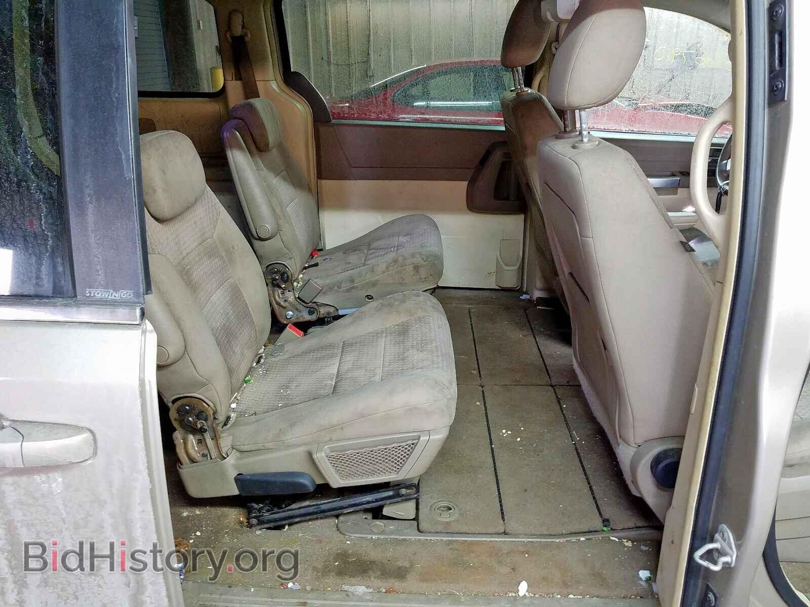 2008 CHRYSLER MINIVAN - VIN: 2A8HR54P48R728573 - Фото 6