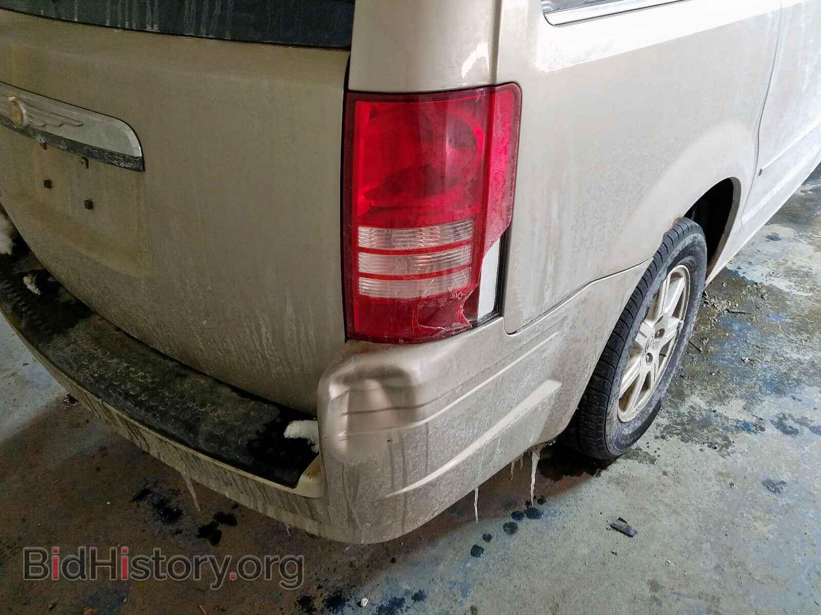 2008 CHRYSLER MINIVAN - VIN: 2A8HR54P48R728573 - Фото 9