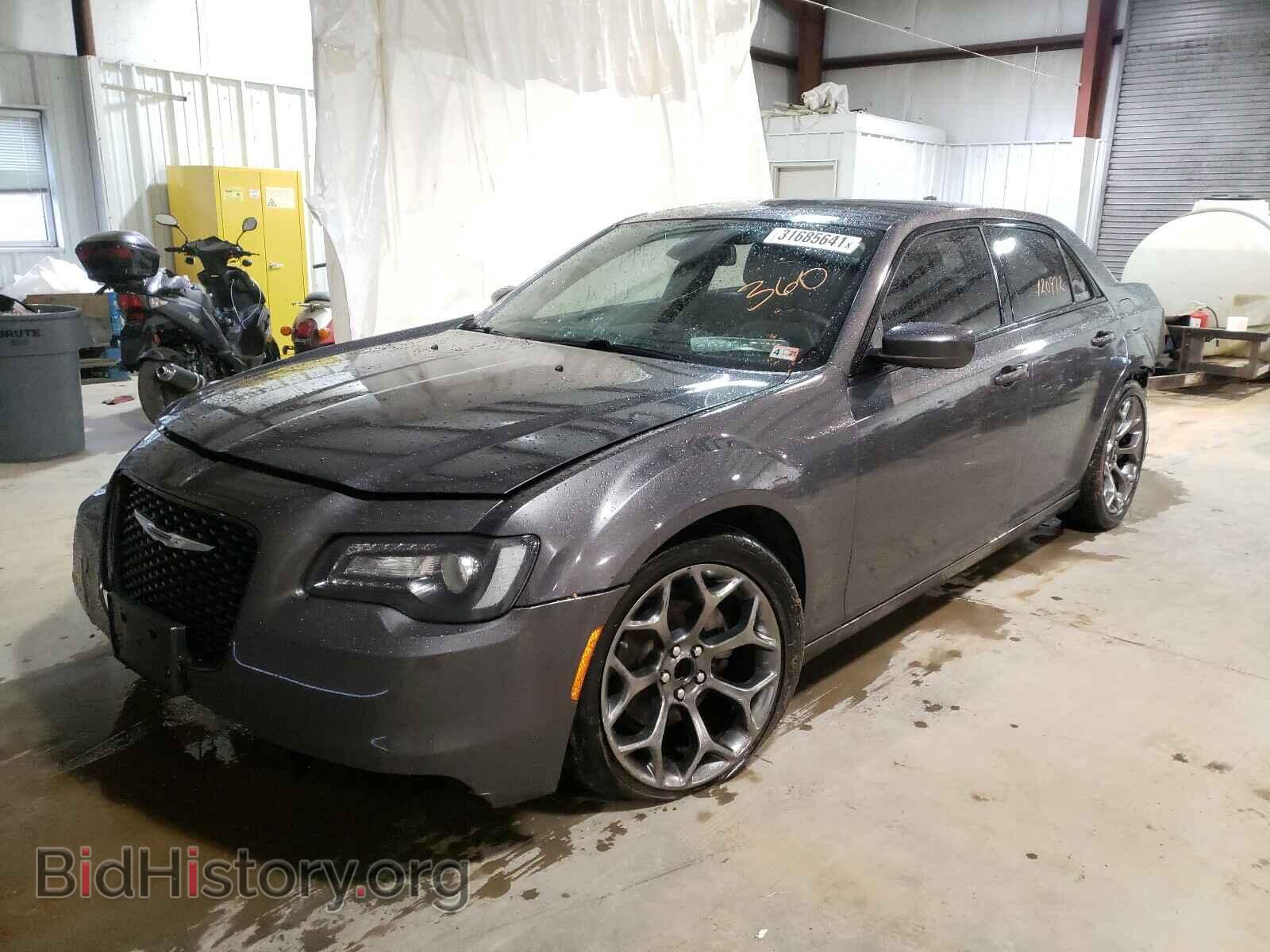 2017 CHRYSLER 300 - VIN: 2C3CCABG0HH596467 - Фото 2