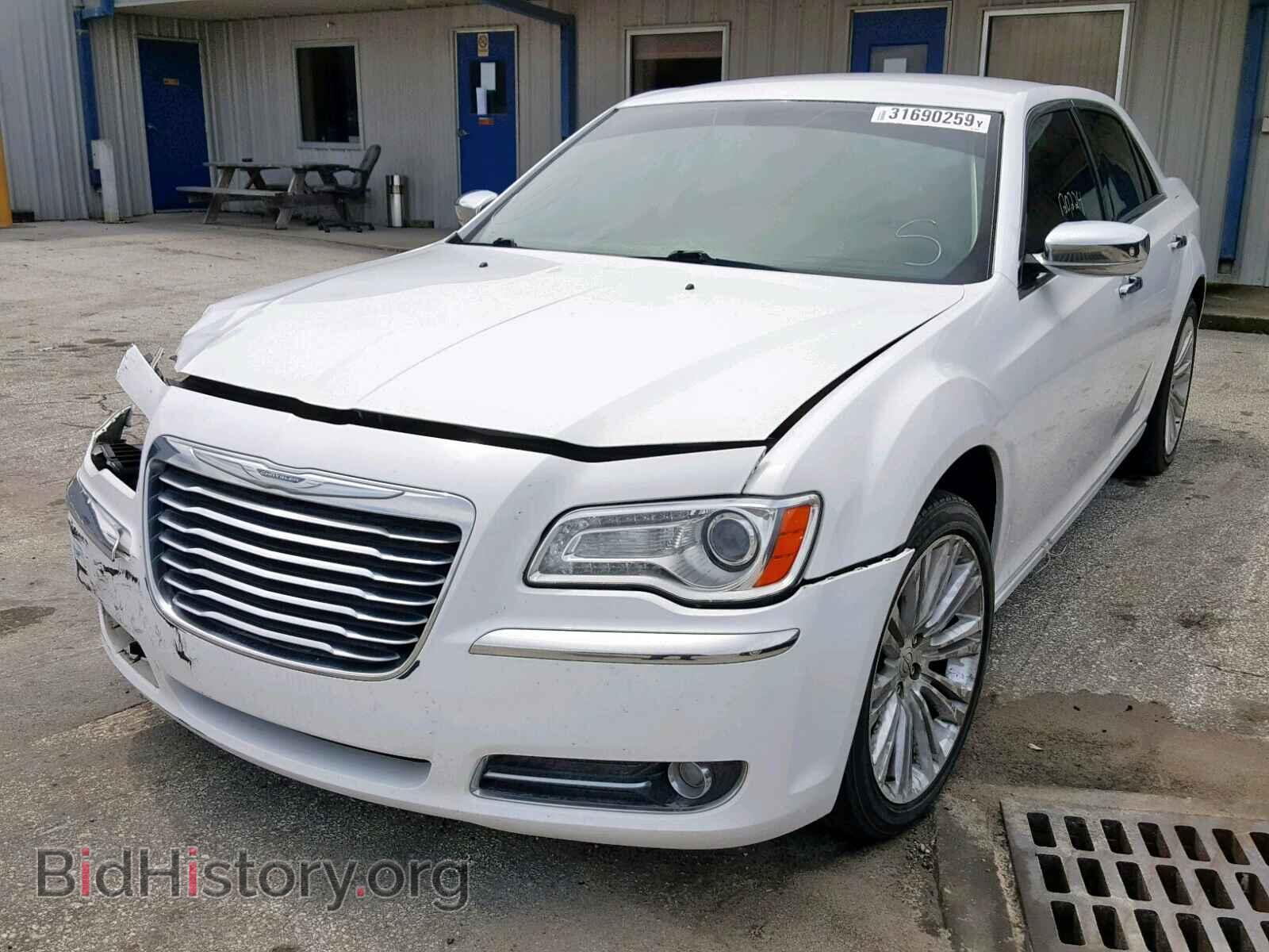 2011 CHRYSLER 300 - VIN: 2C3CA5CG6BH583953 - Фото 2