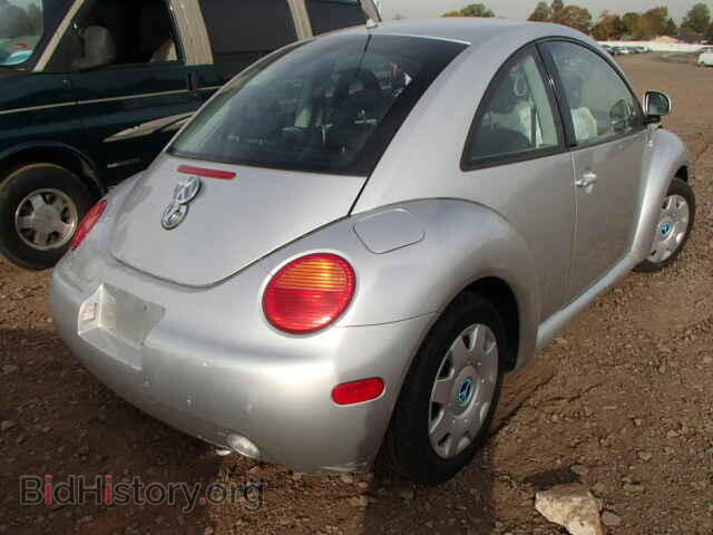 2000 VOLKSWAGEN BEETLE - VIN: 3VWBC21C1YM438973 - Фото 4