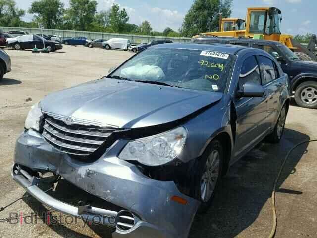 2010 CHRYSLER SEBRING - VIN: 1C3CC5FB2AN146841 - Фото 2