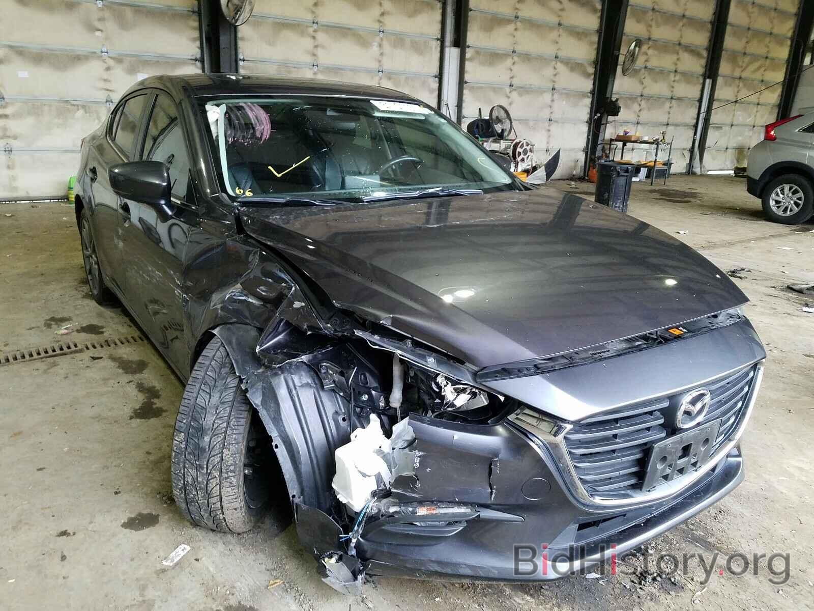 Photo 3MZBN1V32JM223705 - MAZDA 3 2018