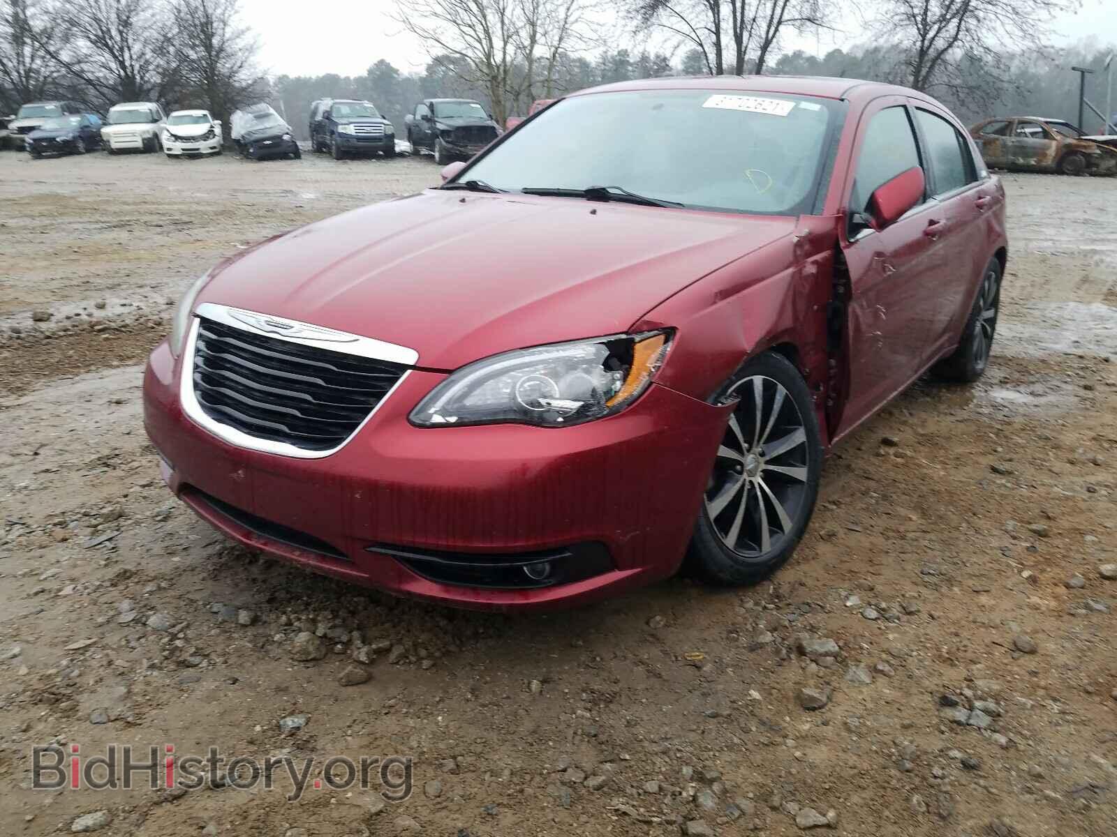 2012 CHRYSLER 200 - VIN: 1C3CCBBG3CN305286 - Фото 2
