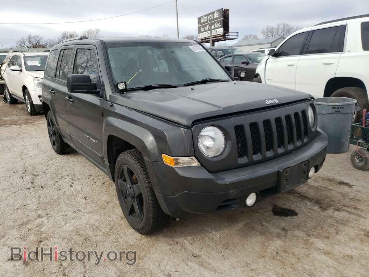 Photo 1J4NT4GB3BD112034 - JEEP PATRIOT 2011
