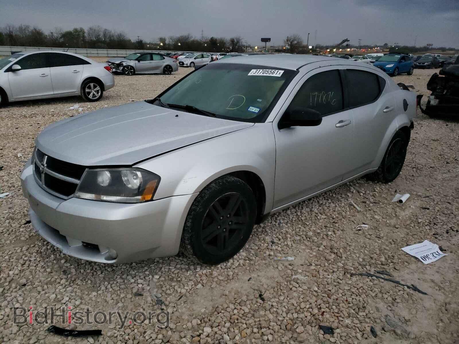 2010 DODGE AVENGER - VIN: 1B3CC5FB9AN211939 - Photo 2