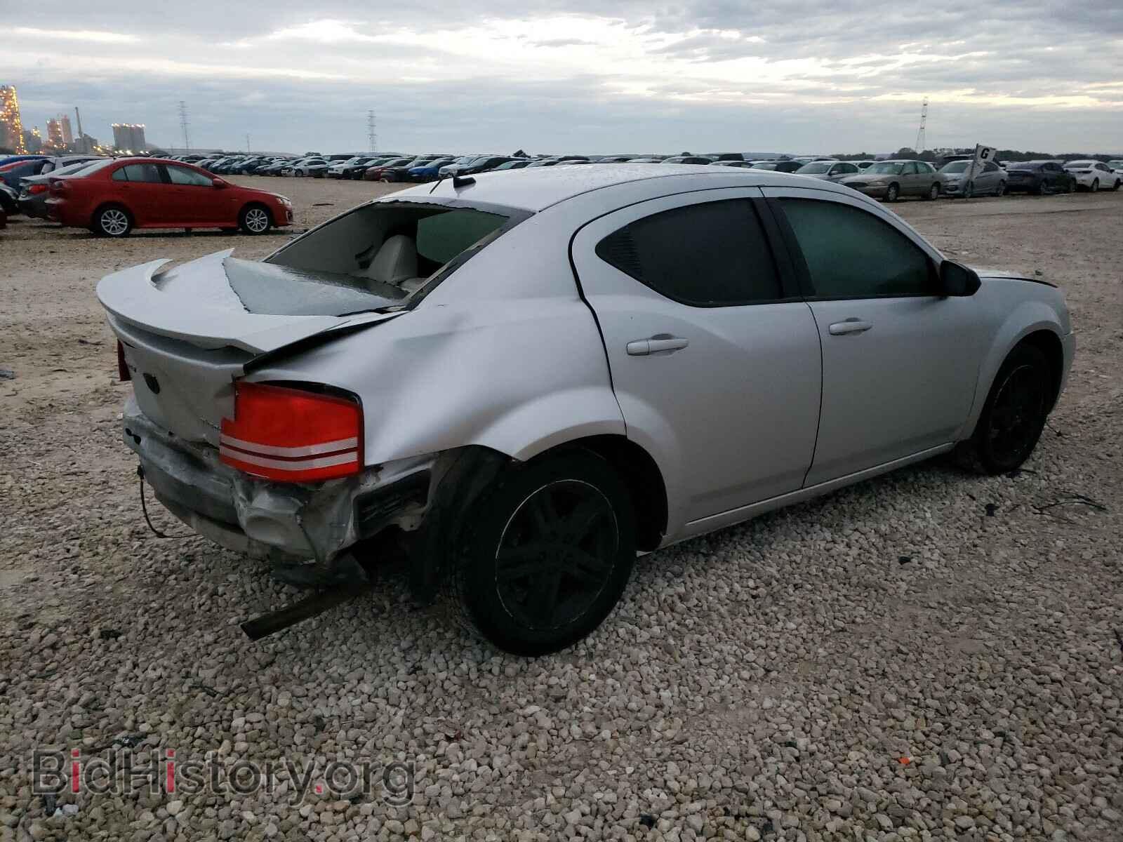 2010 DODGE AVENGER - VIN: 1B3CC5FB9AN211939 - Photo 4