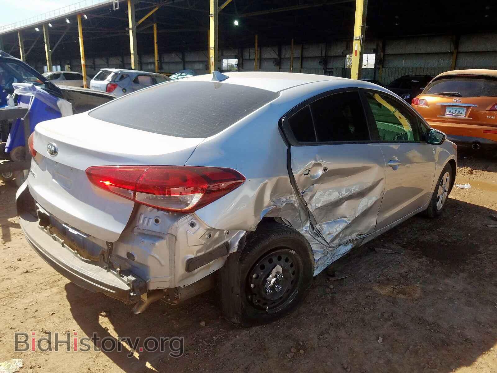 2017 KIA FORTE - VIN: 3KPFK4A73HE036128 - Фото 4