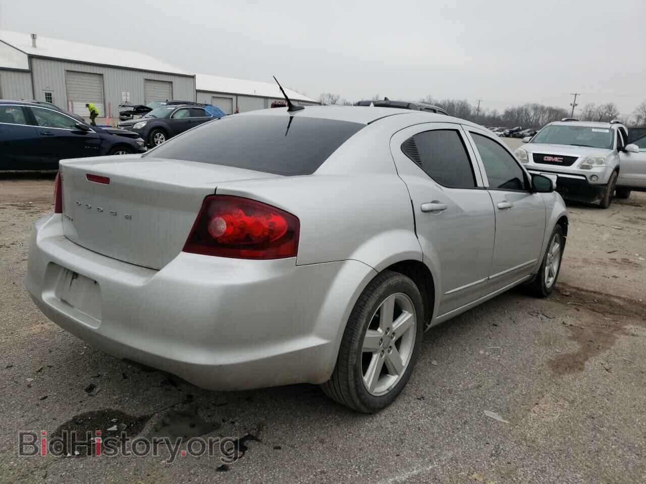2011 DODGE AVENGER - VIN: 1B3BD1FB6BN556834 - Photo 4