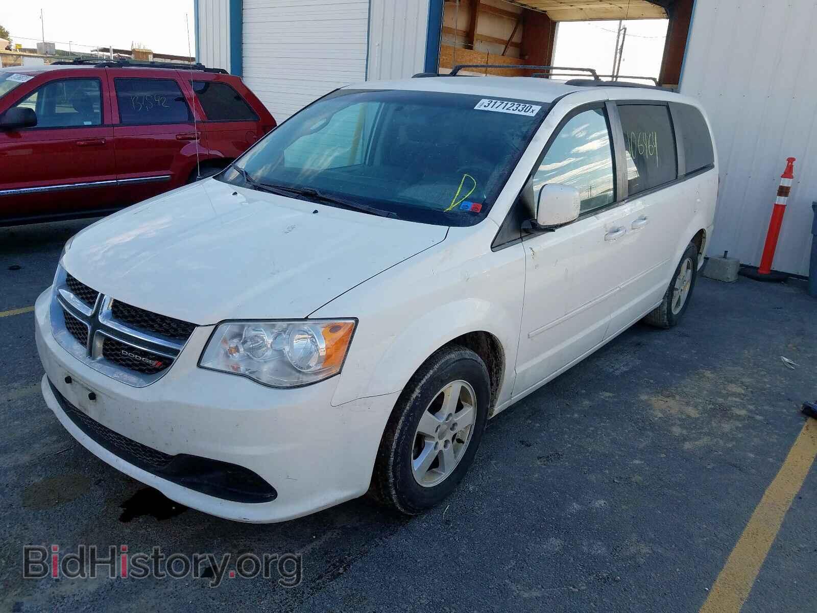 2013 DODGE CARAVAN - VIN: 2C4RDGCG3DR550592 - Фото 2