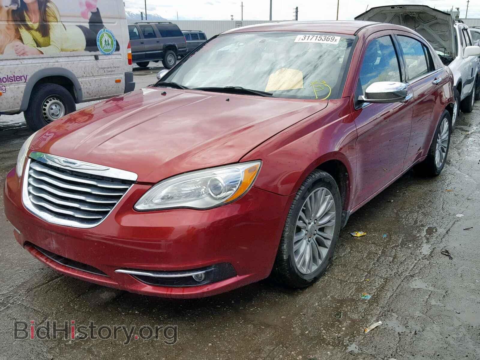 2011 CHRYSLER 200 - VIN: 1C3BC2FG9BN504752 - Фото 2